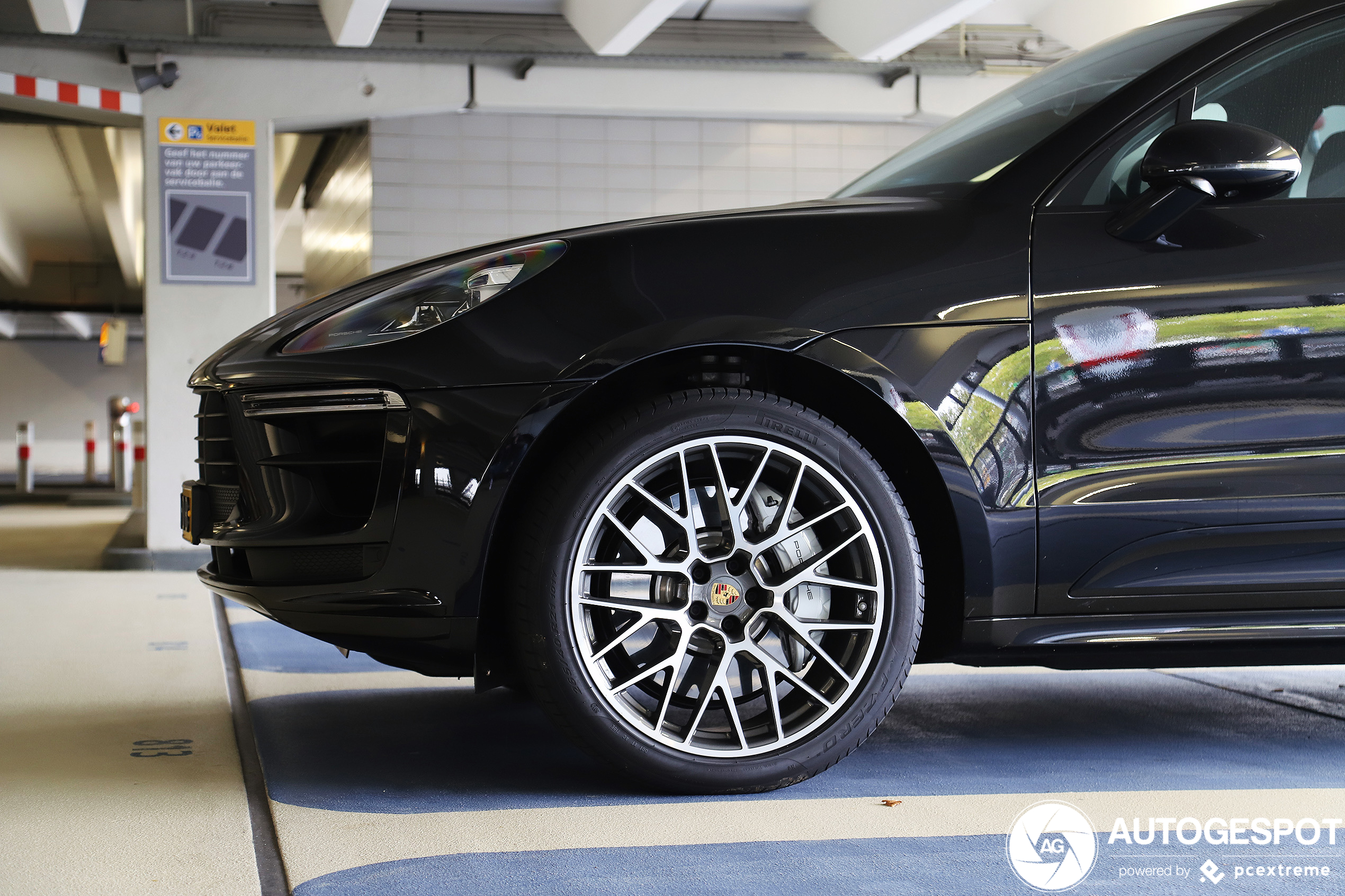 Porsche 95B Macan Turbo MkII