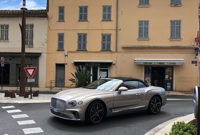 Bentley Continental GTC 2019