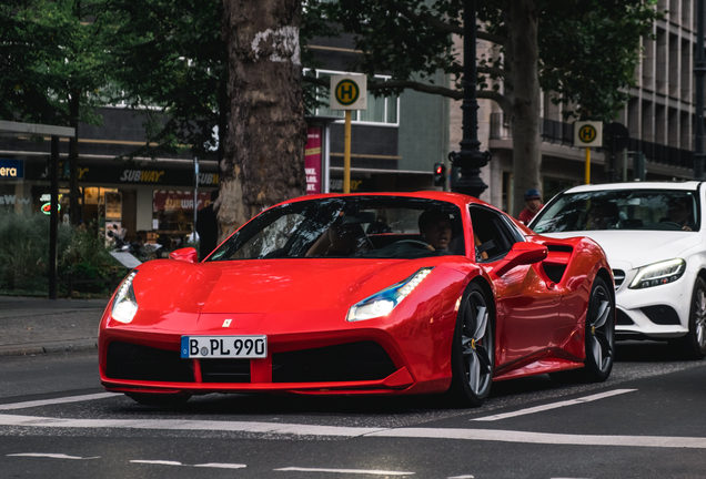 Ferrari 488 Spider