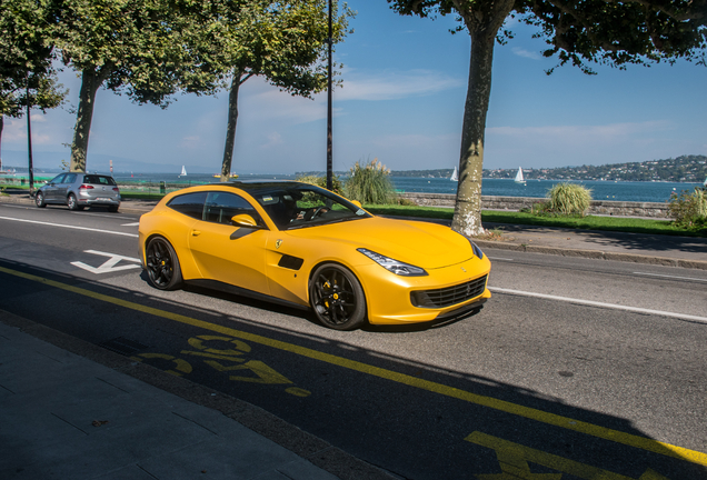 Ferrari GTC4Lusso T