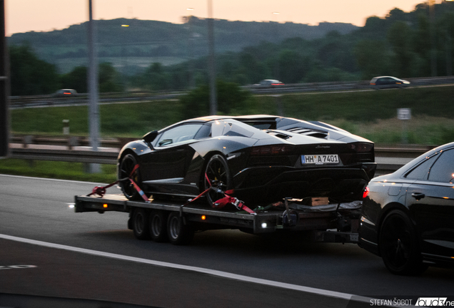 Lamborghini Aventador S LP740-4 Roadster