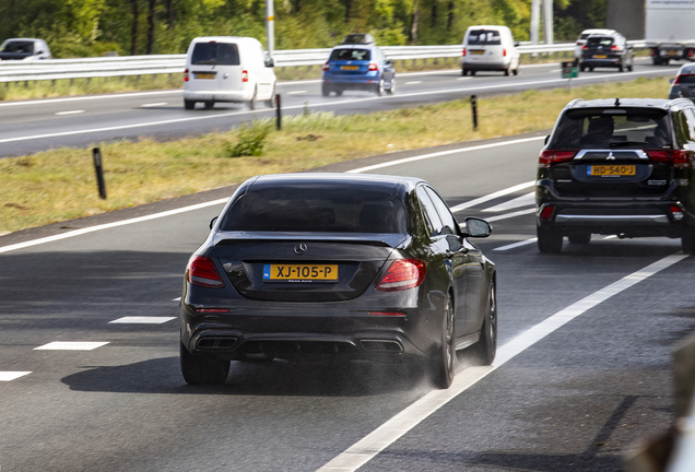 Mercedes-AMG E 63 S W213