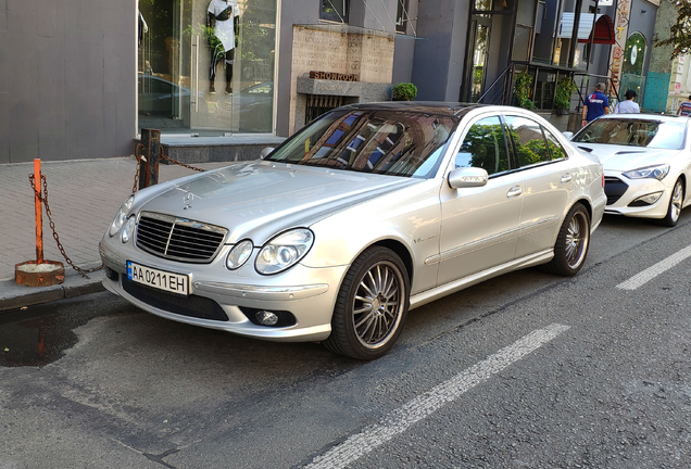 Mercedes-Benz E 55 AMG