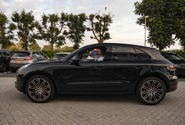 Porsche 95B Macan Turbo