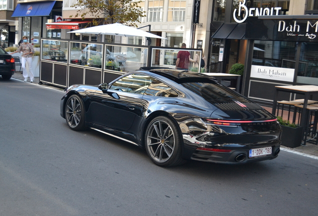 Porsche 992 Carrera 4S