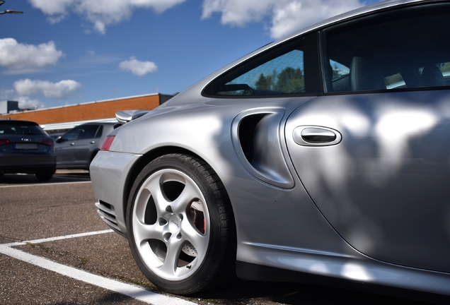 Porsche 996 Turbo