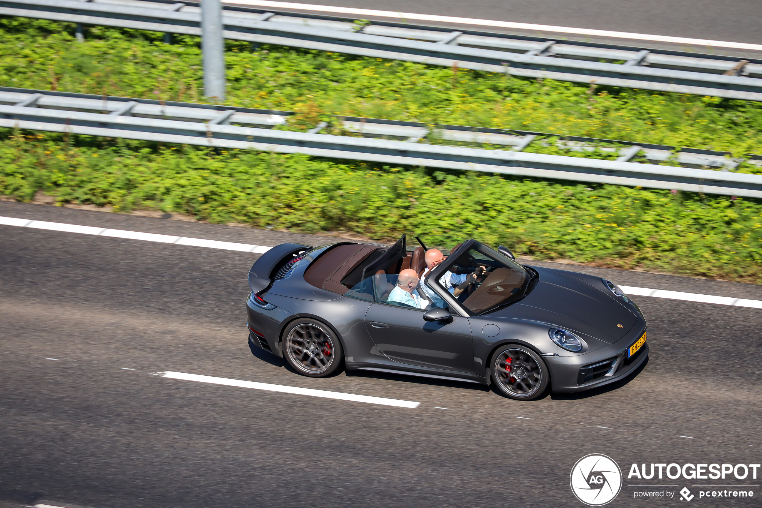 Porsche 992 Carrera 4S Cabriolet