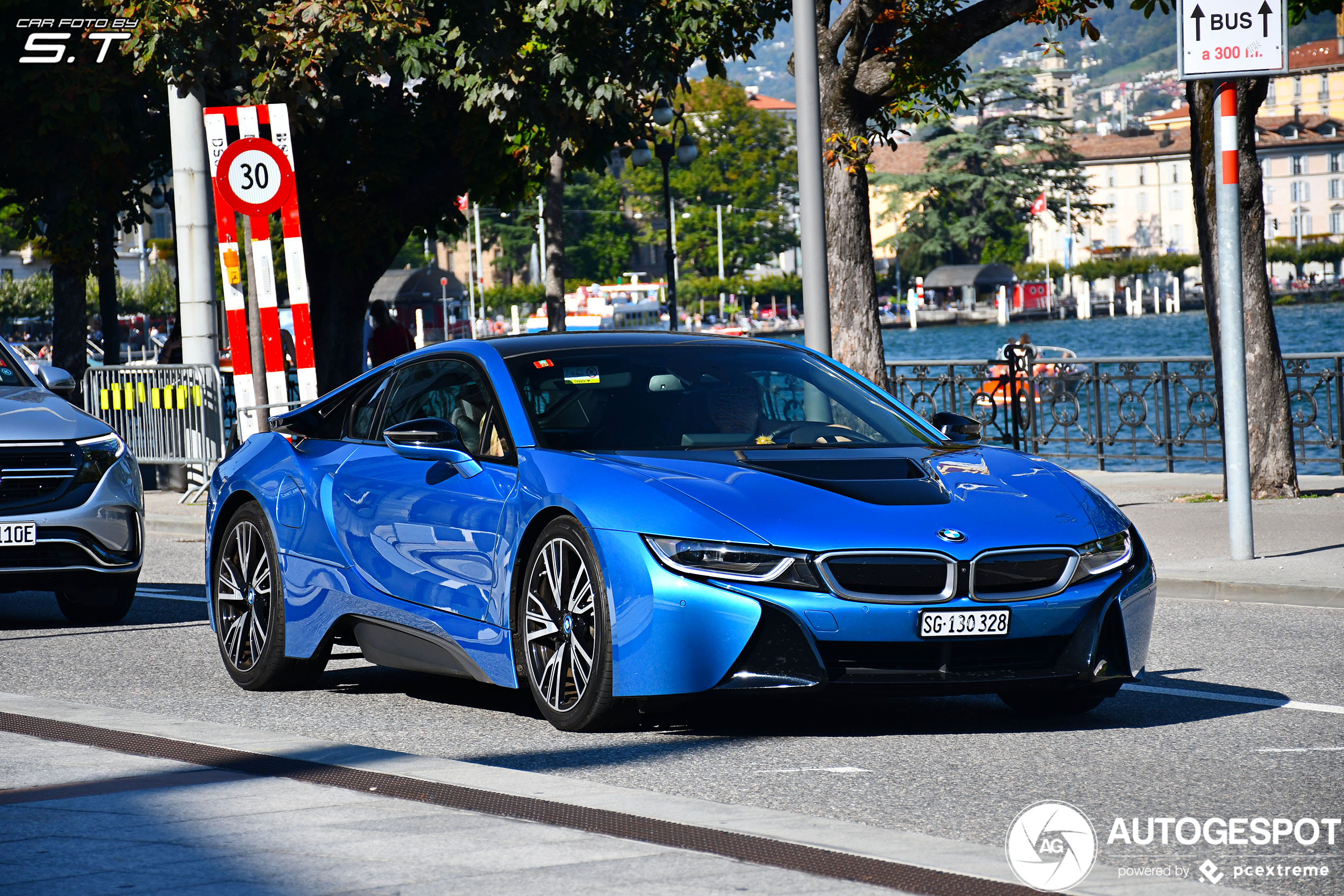 BMW i8