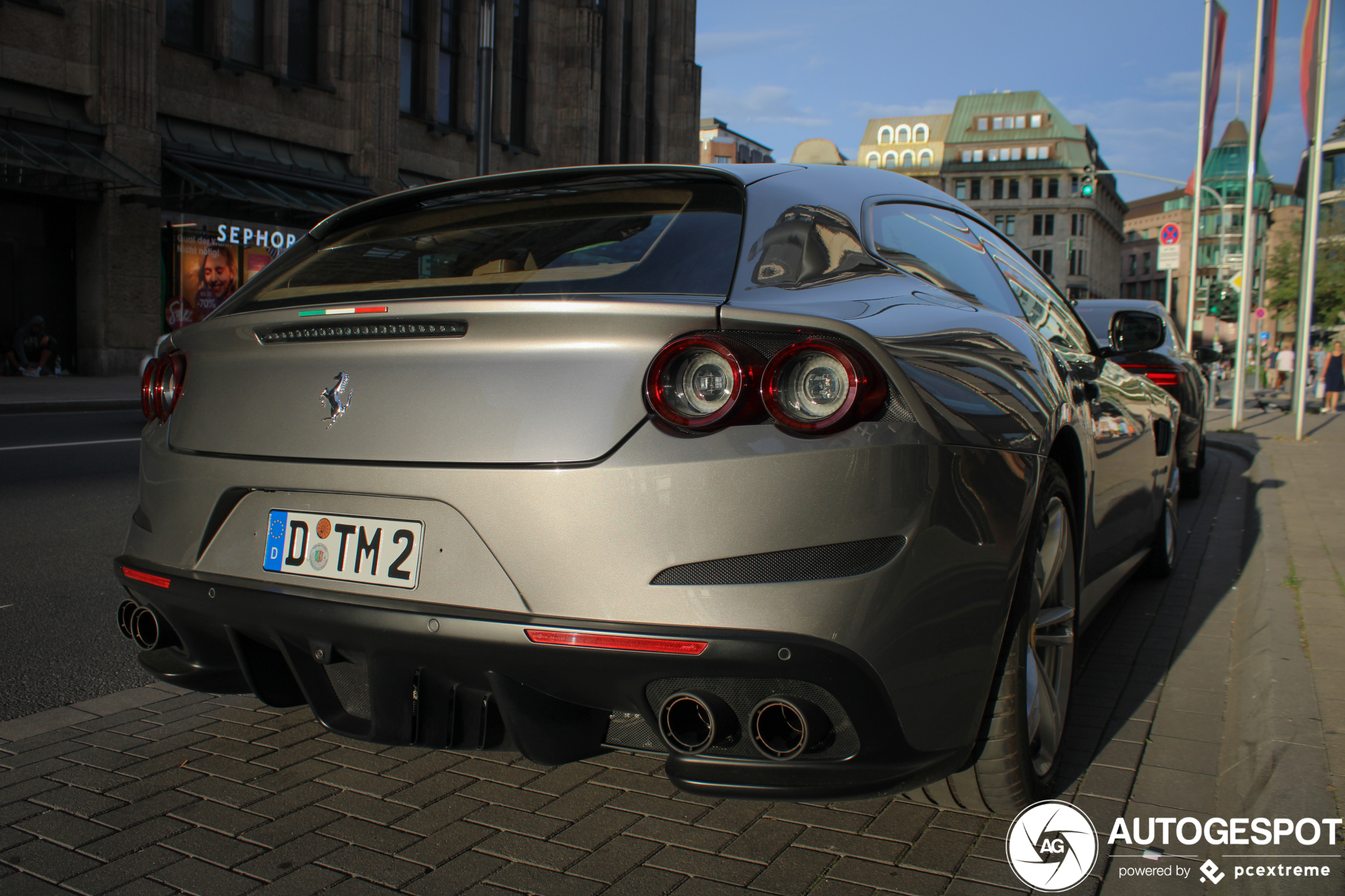 Ferrari GTC4Lusso