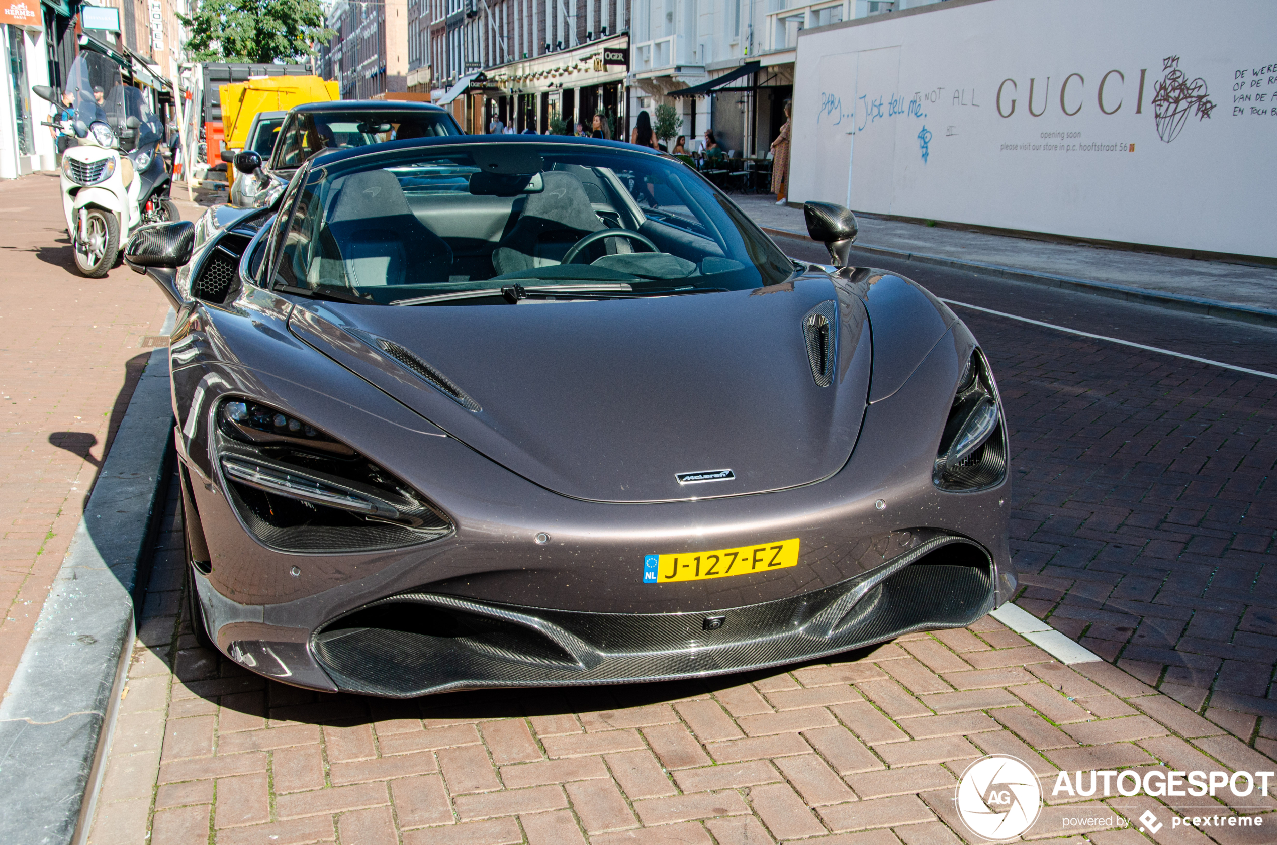 McLaren 720S Spider