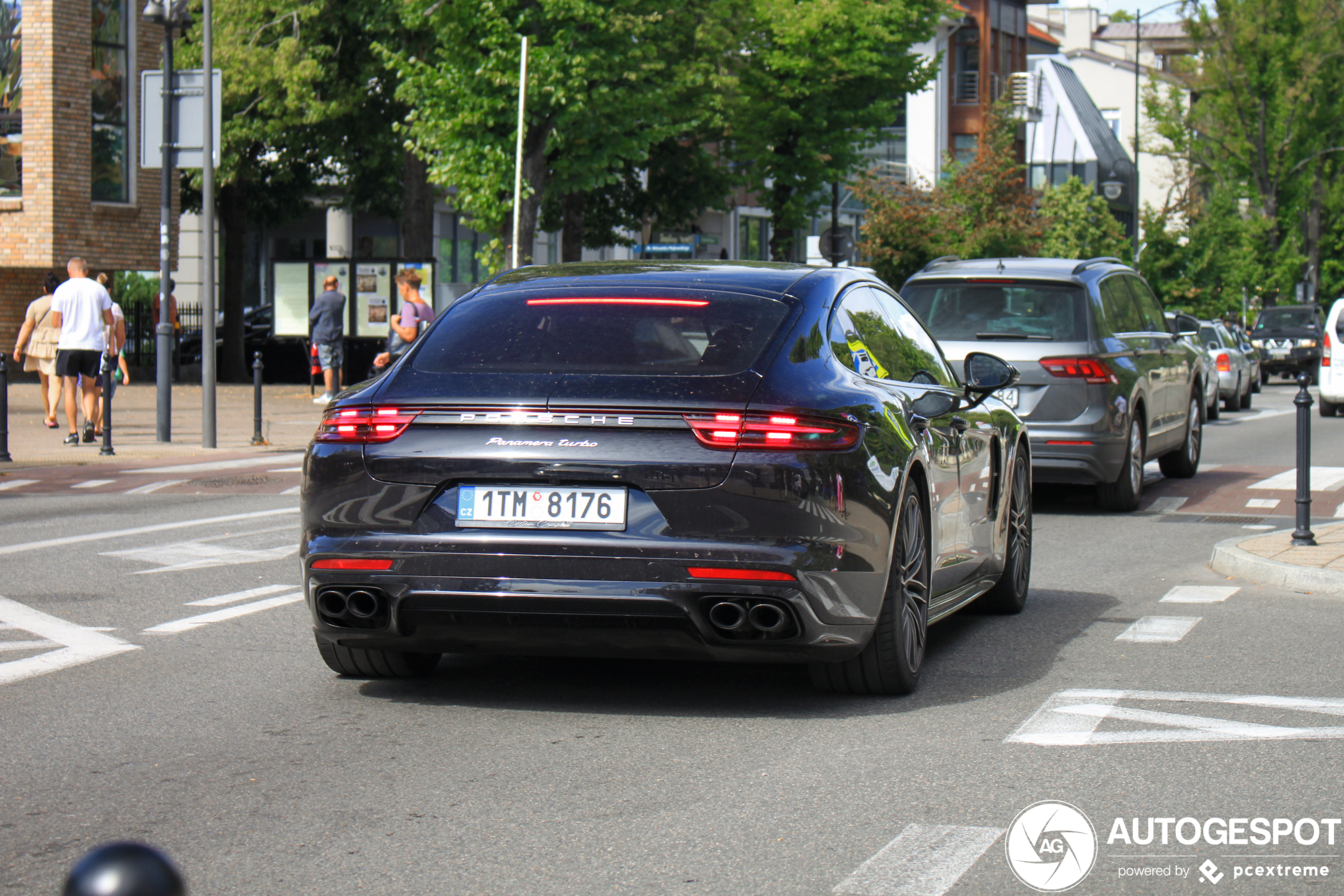 Porsche 971 Panamera Turbo