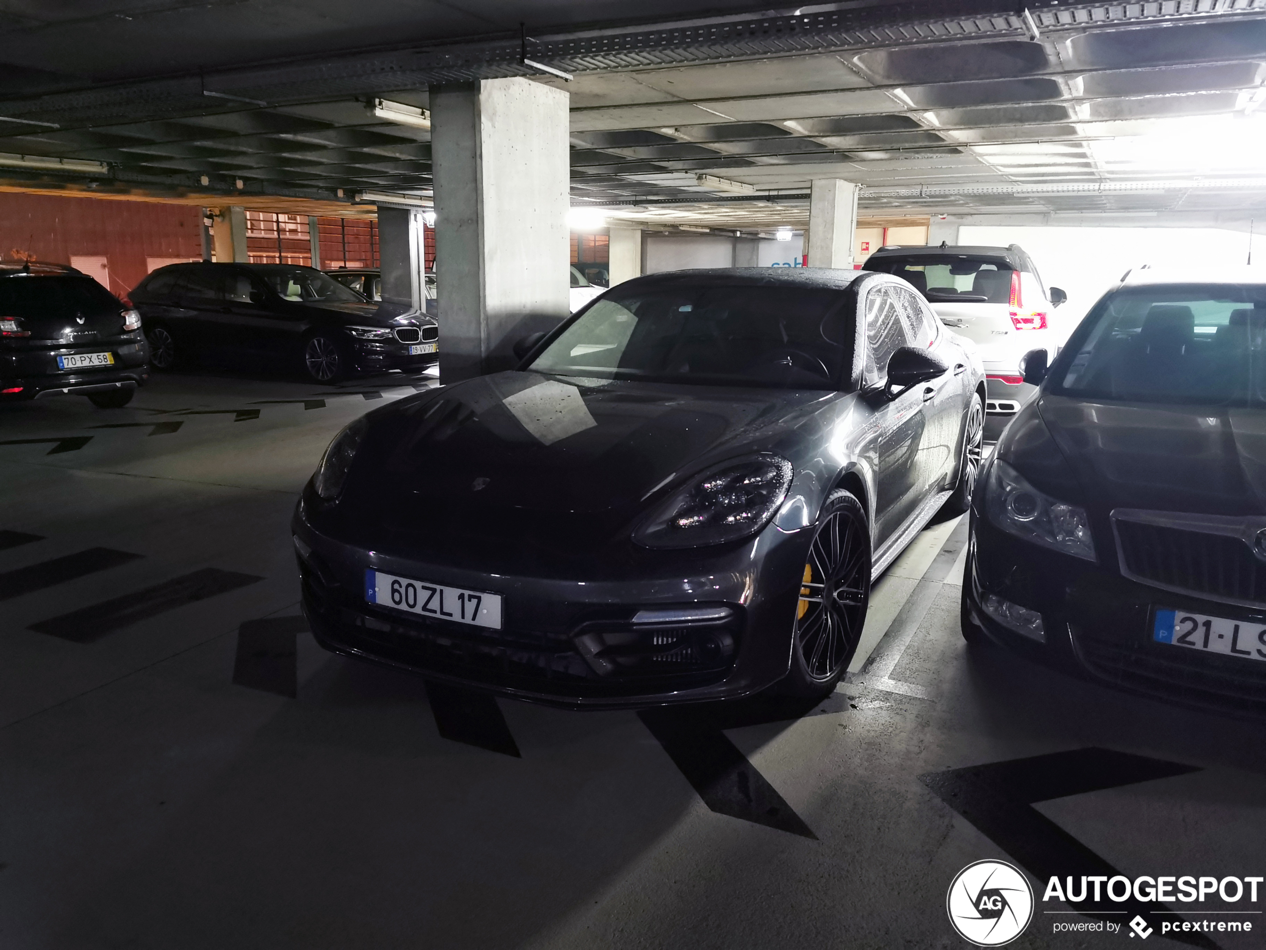 Porsche 971 Panamera Turbo S E-Hybrid