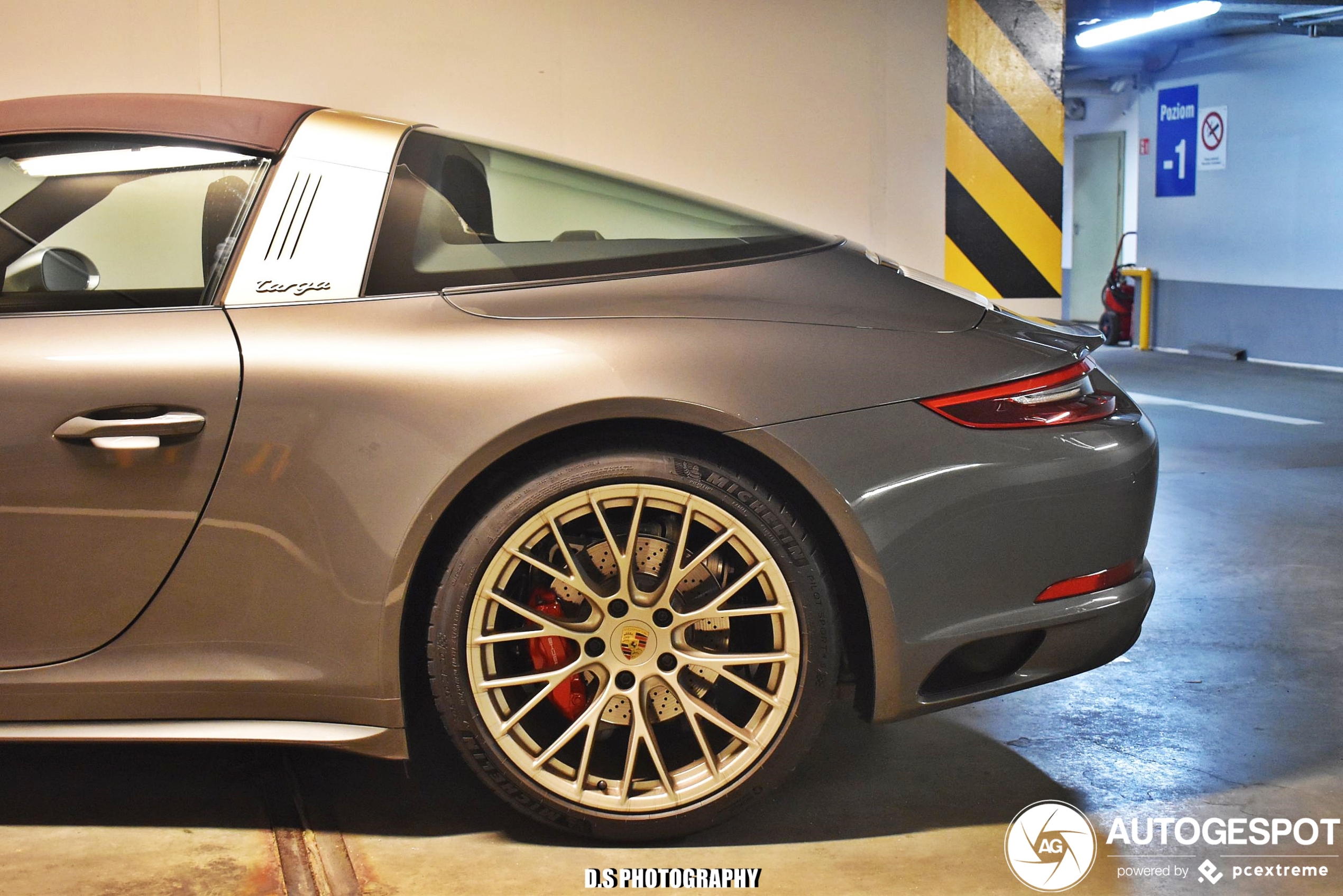 Porsche 991 Targa 4 GTS MkII Exclusive Manufaktur Edition