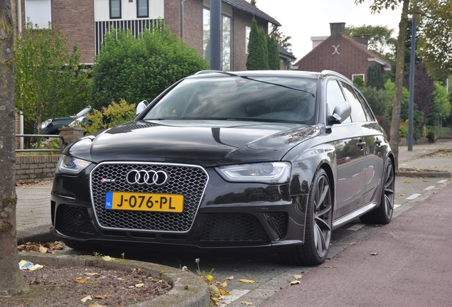 Audi RS4 Avant B8