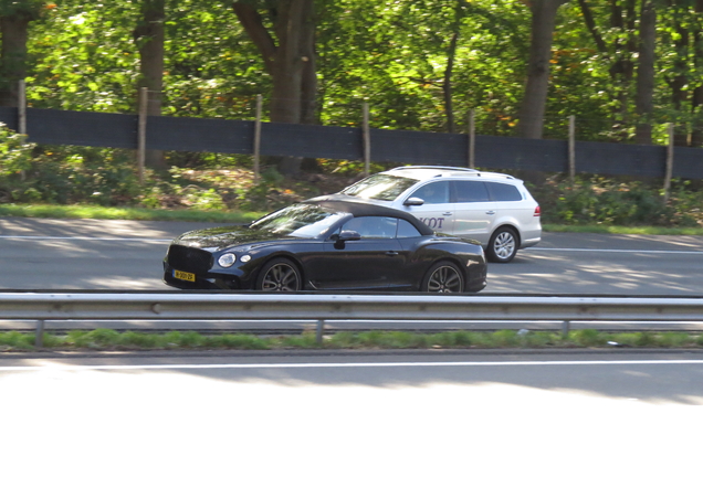 Bentley Continental GTC 2019