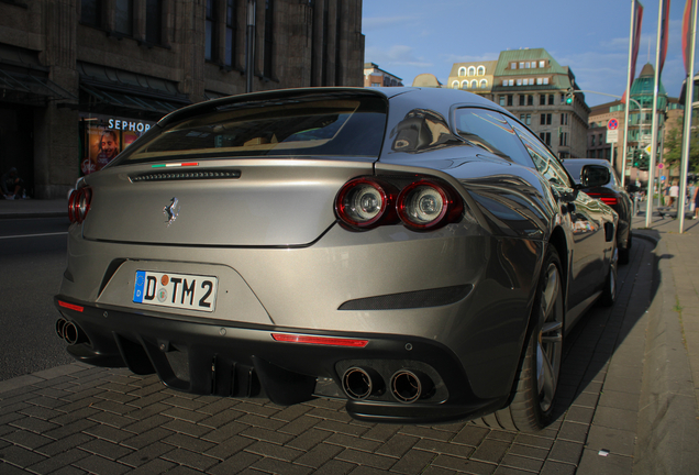 Ferrari GTC4Lusso