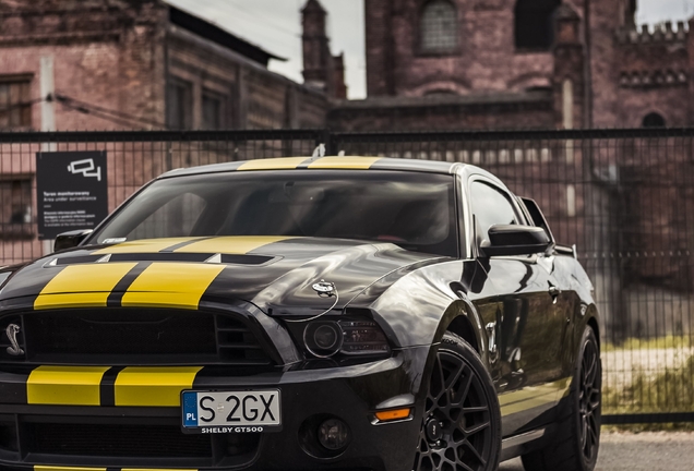 Ford Mustang Shelby GT500 2013