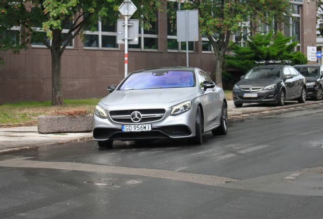 Mercedes-AMG S 63 Coupé C217