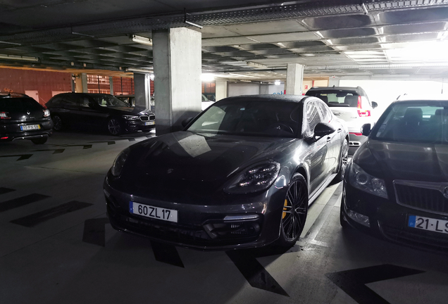 Porsche 971 Panamera Turbo S E-Hybrid