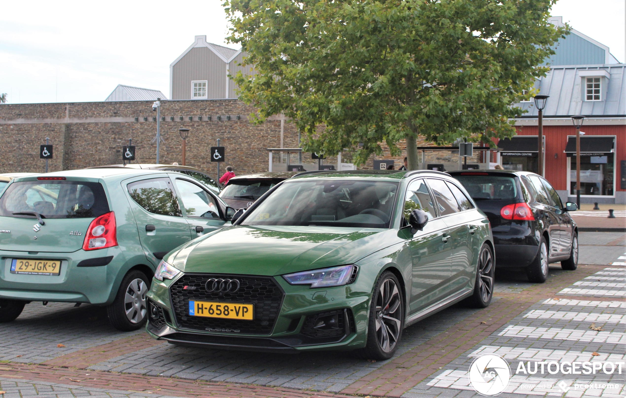 Audi RS4 Avant B9