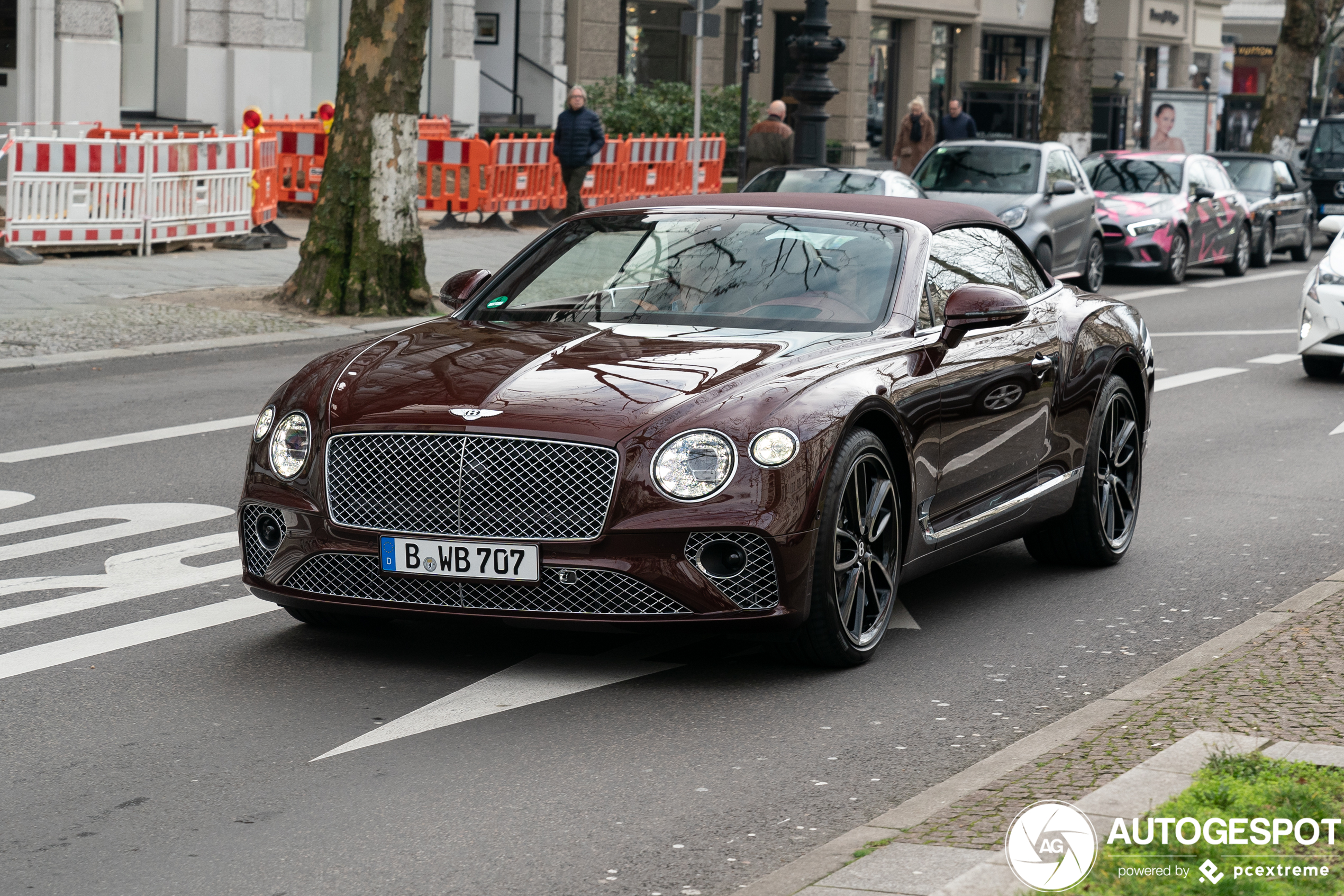 Bentley Continental GTC 2019