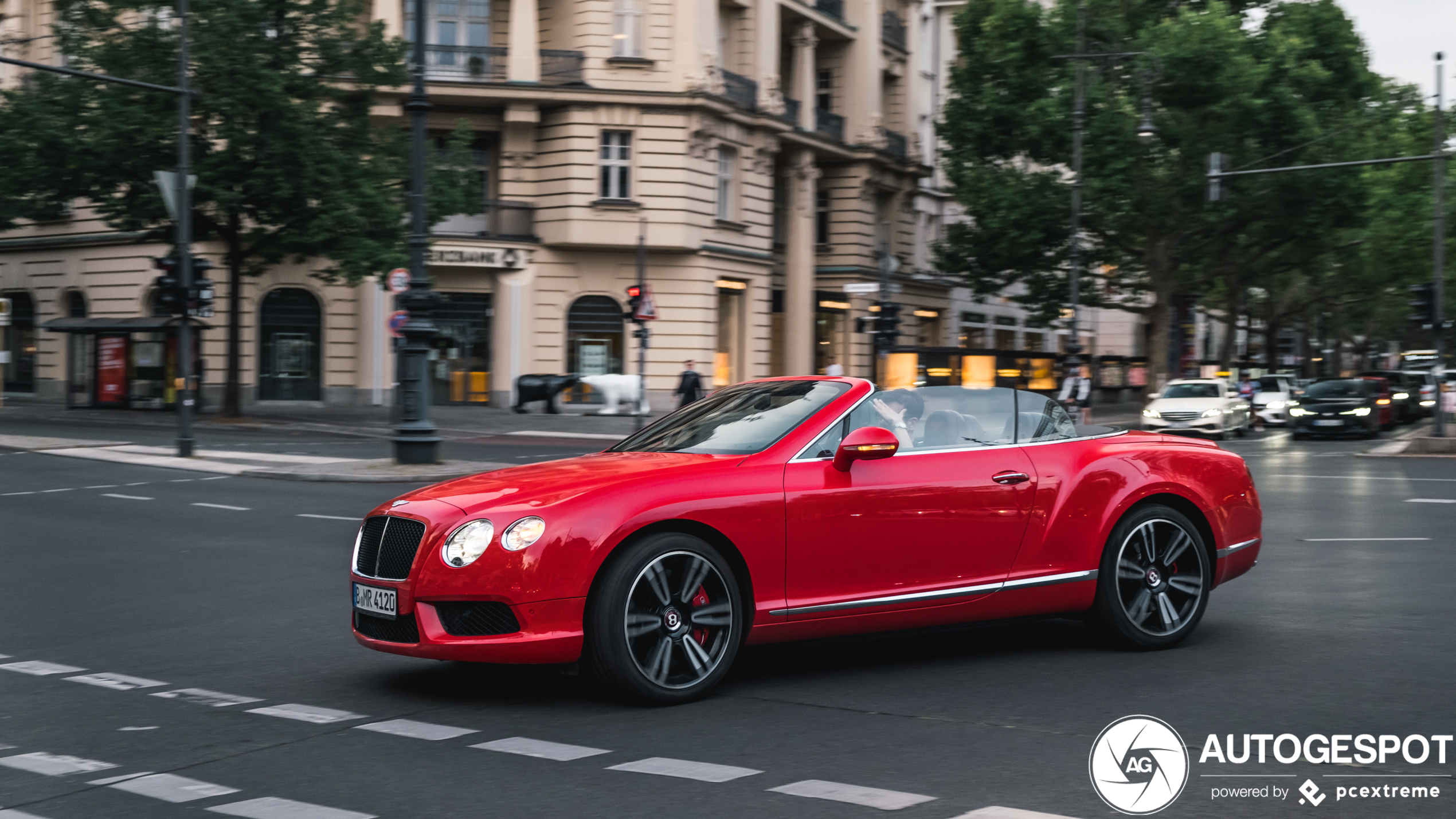 Bentley Continental GTC V8