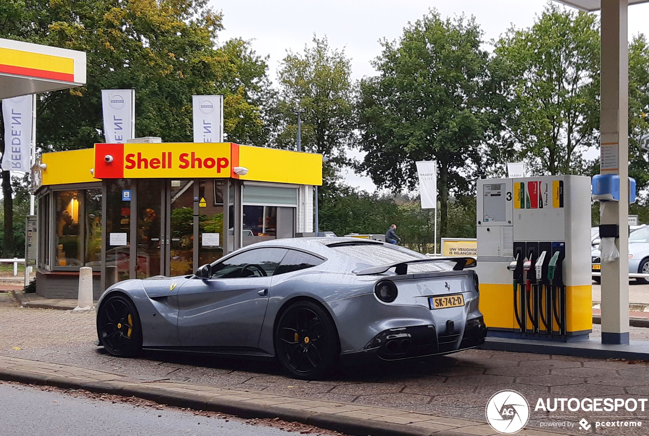 Ferrari F12berlinetta Novitec Rosso