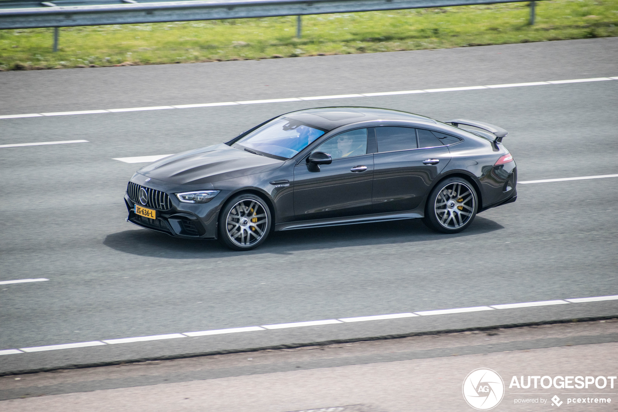 Mercedes-AMG GT 63 S X290