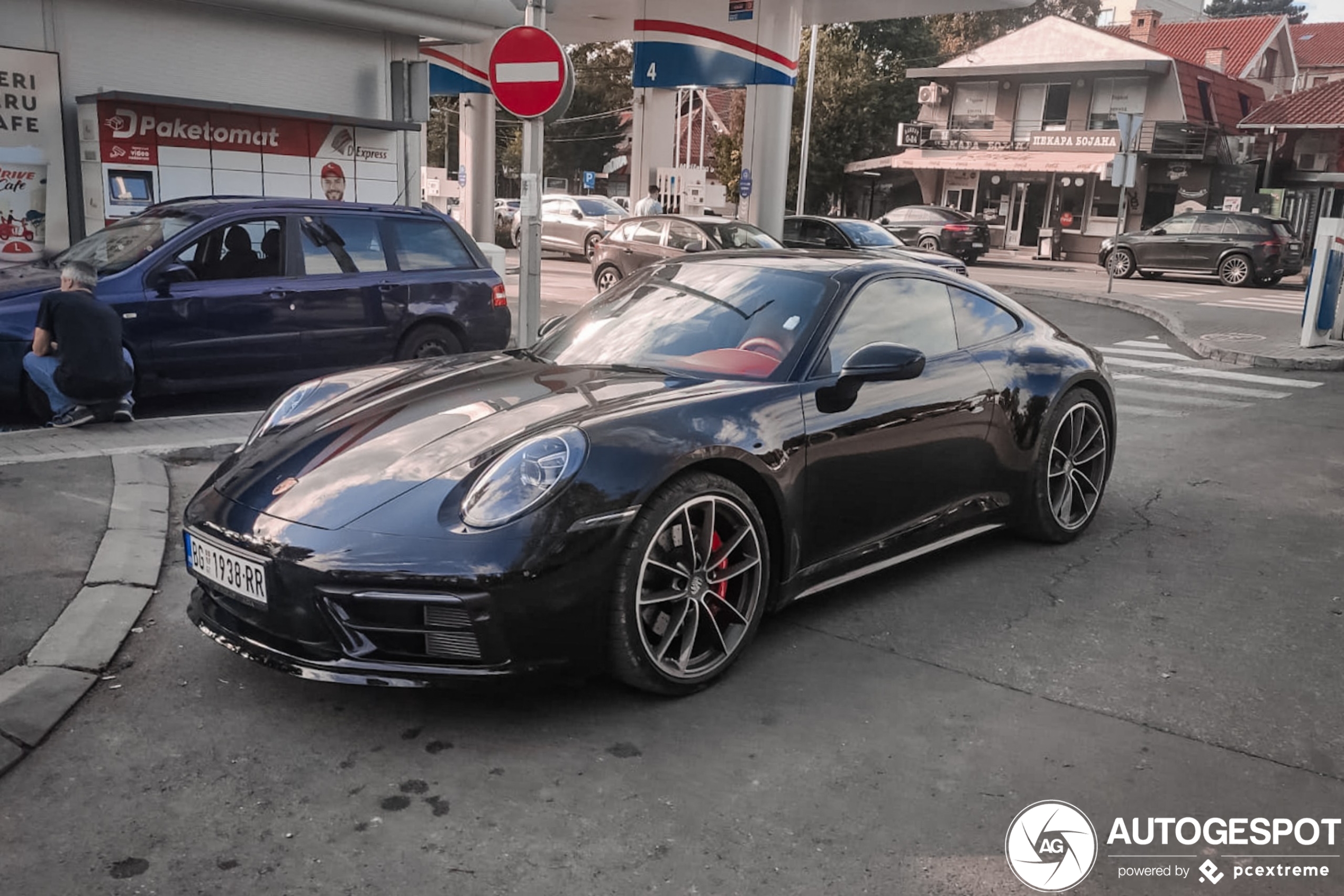 Porsche 992 Carrera 4S