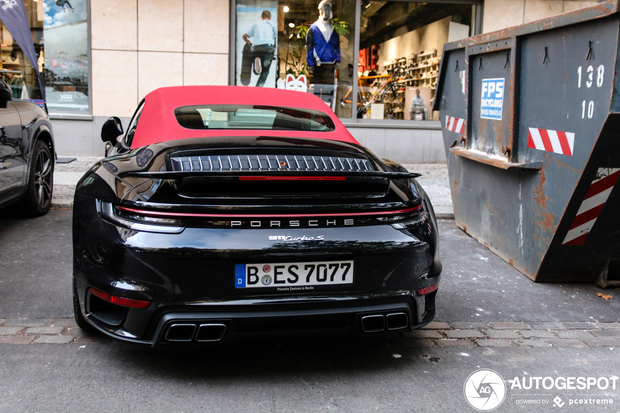 Porsche 992 Turbo S Cabriolet