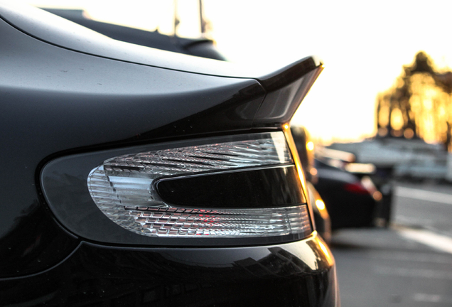 Aston Martin V8 Vantage S