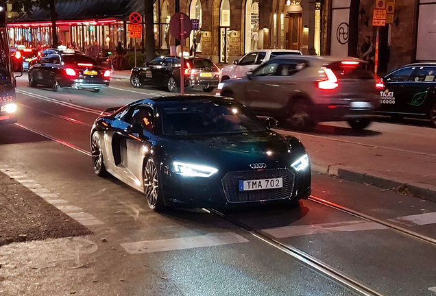 Audi R8 V10 Plus 2015