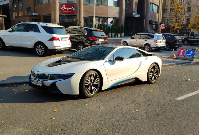 BMW i8