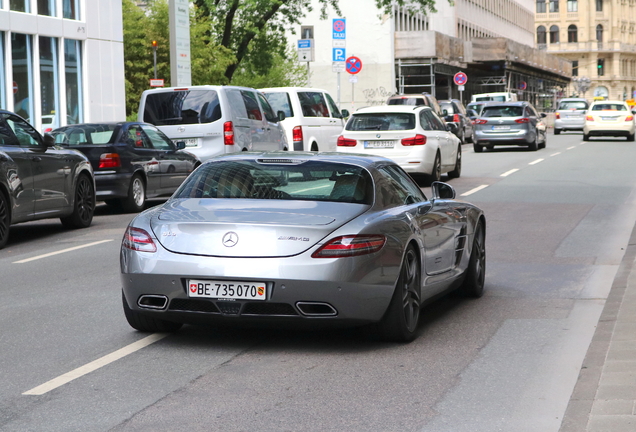 Mercedes-Benz SLS AMG