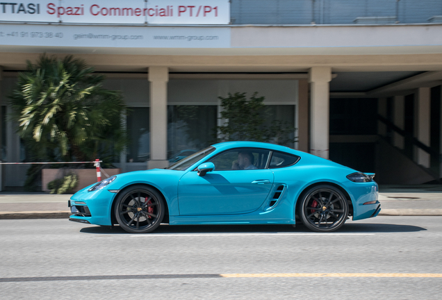 Porsche 718 Cayman S