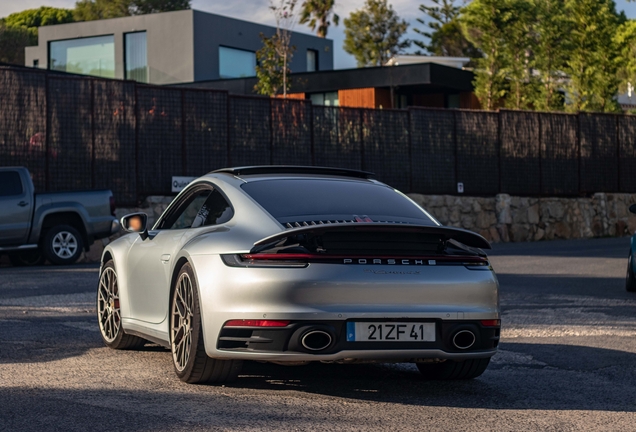 Porsche 992 Carrera 4S