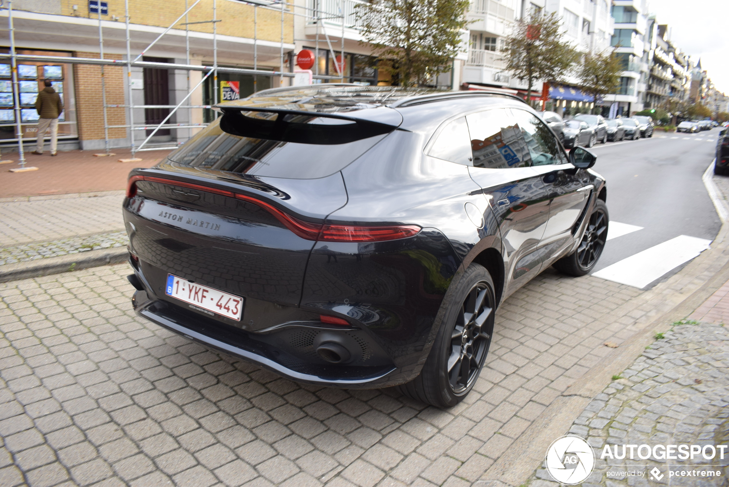 Eerste Belgische Aston Martin DBX gespot in Knokke!