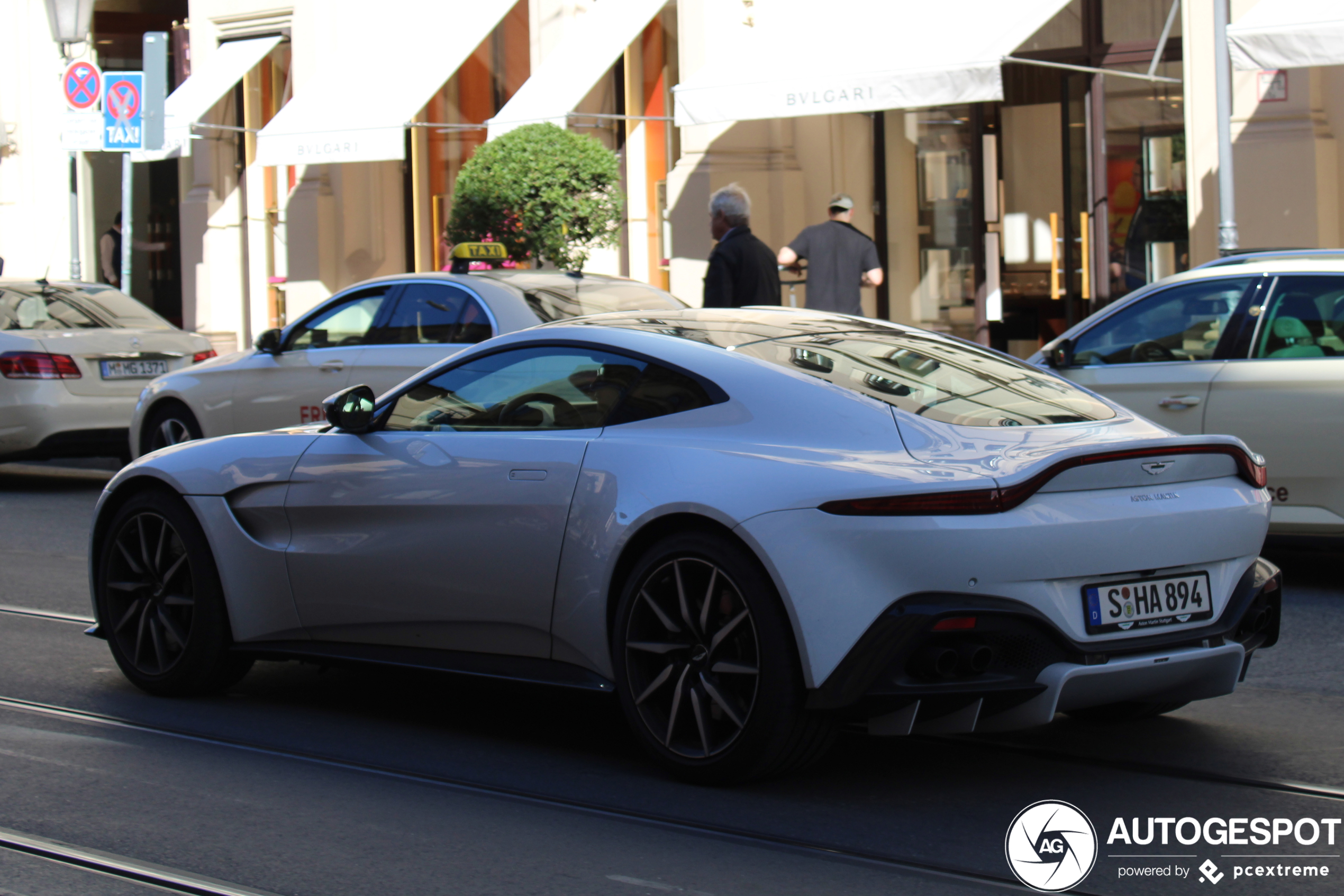 Aston Martin V8 Vantage 2018