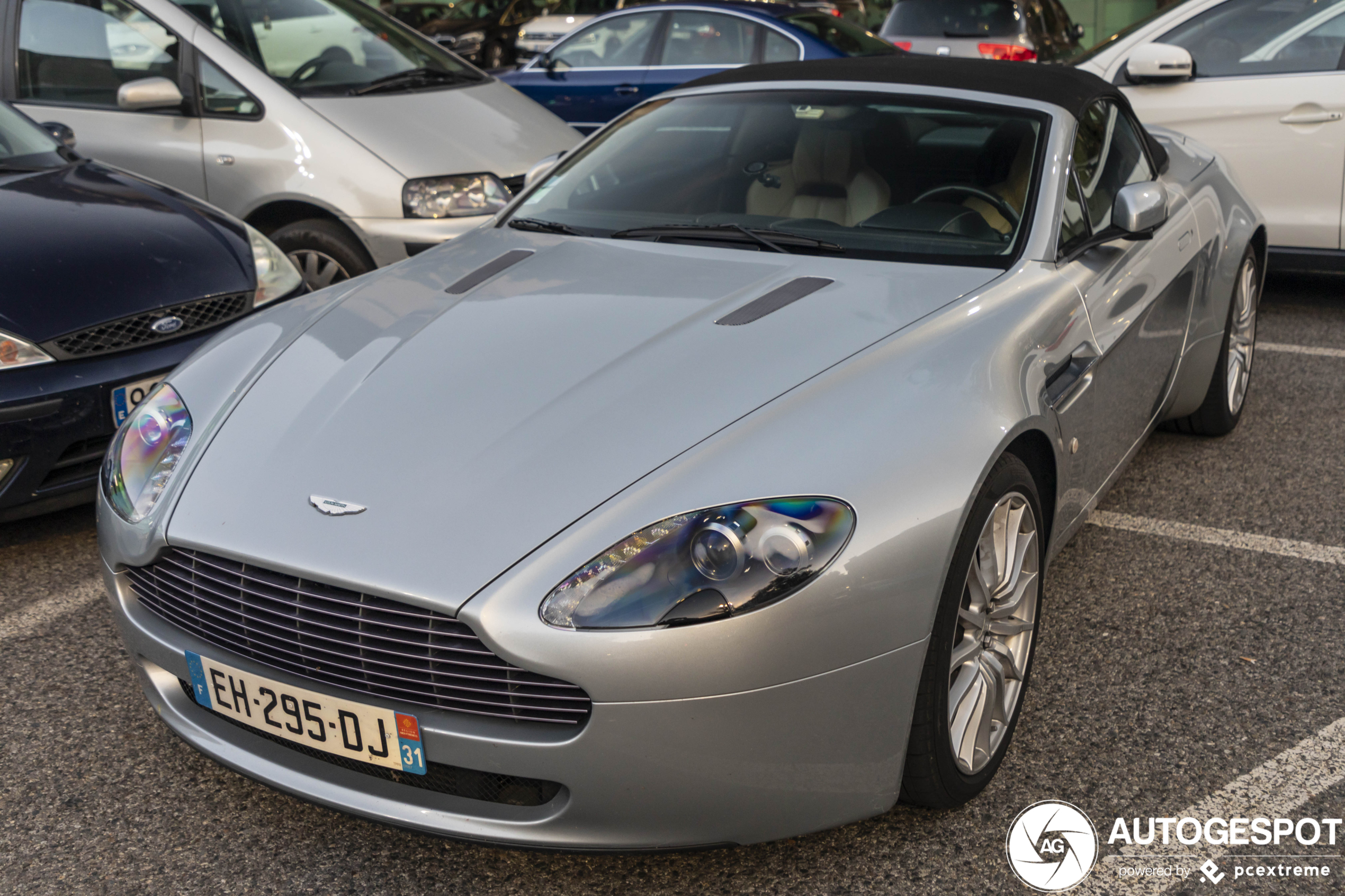 Aston Martin V8 Vantage Roadster