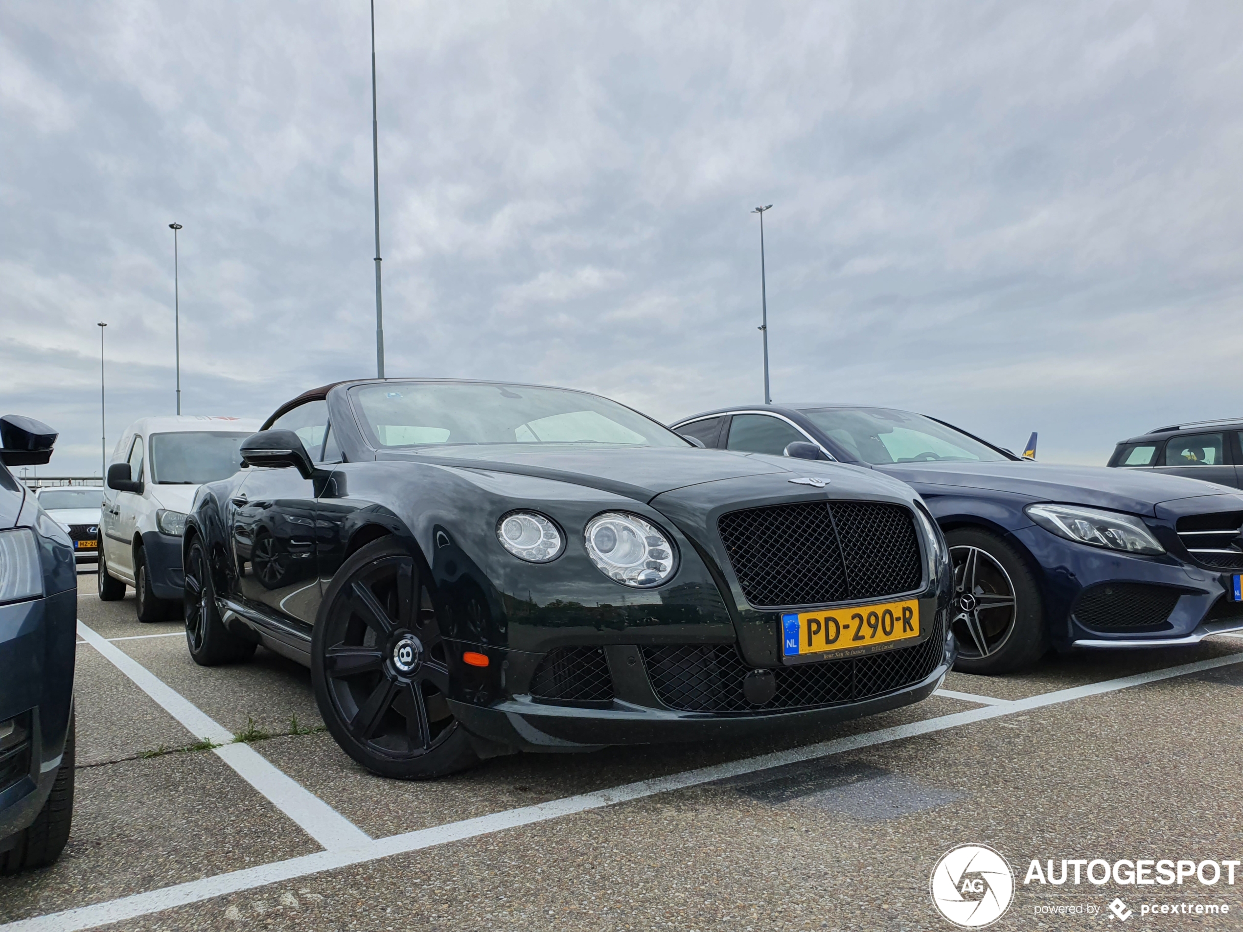 Bentley Continental GTC 2012