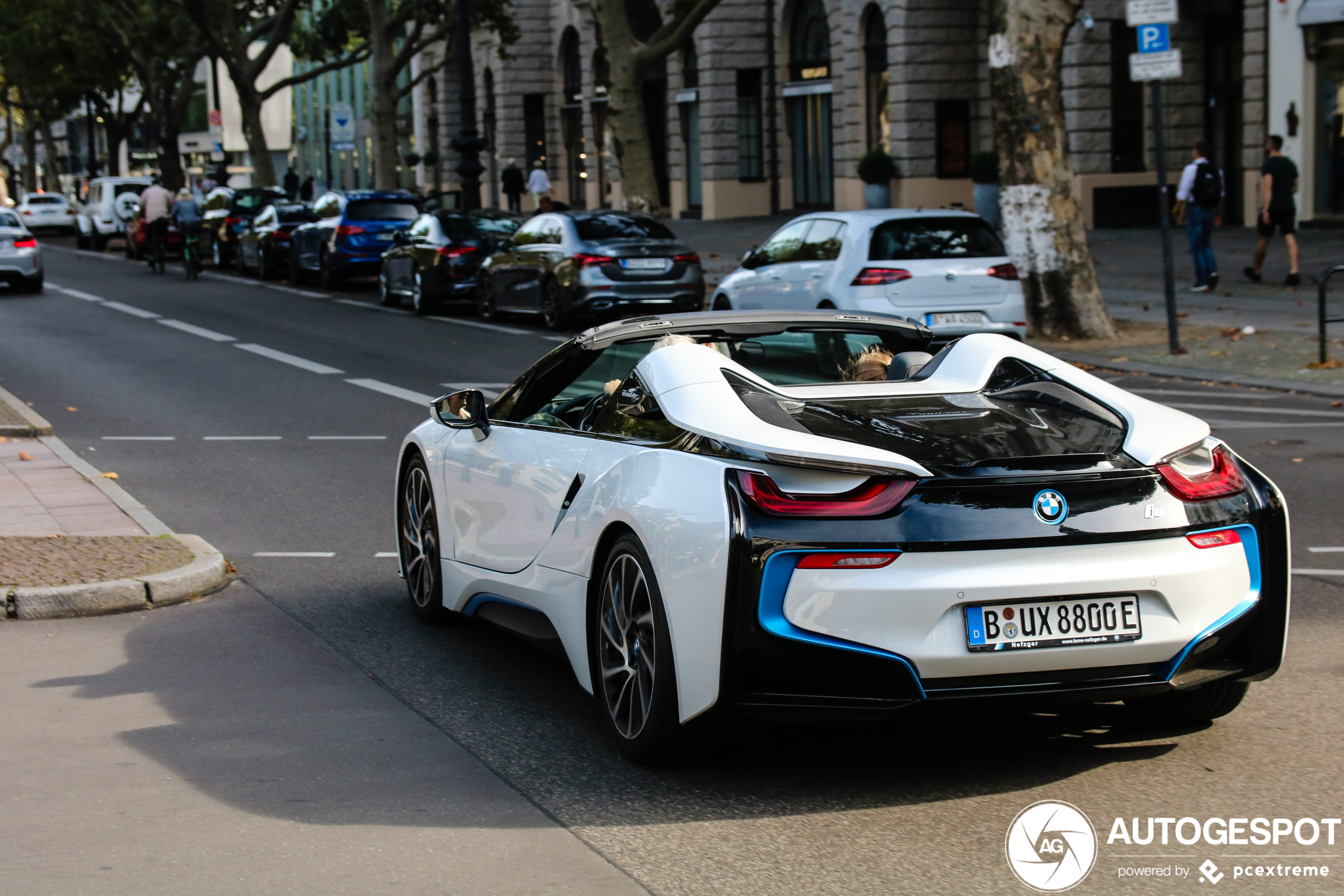 BMW i8 Roadster