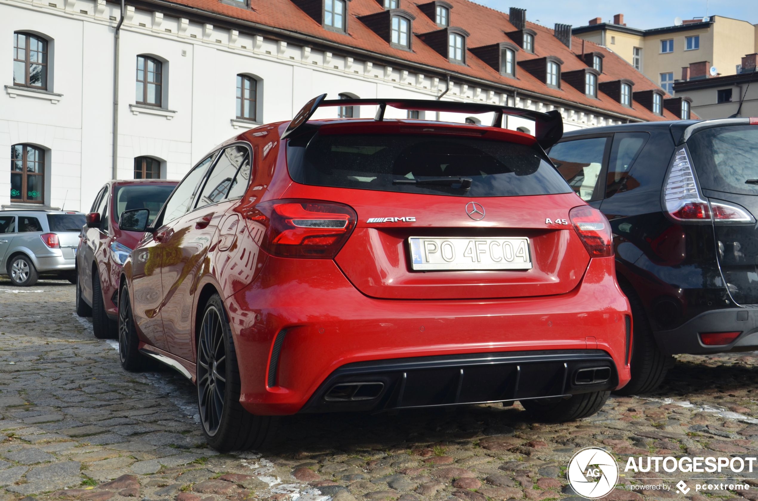 Mercedes-AMG A 45 W176 2015