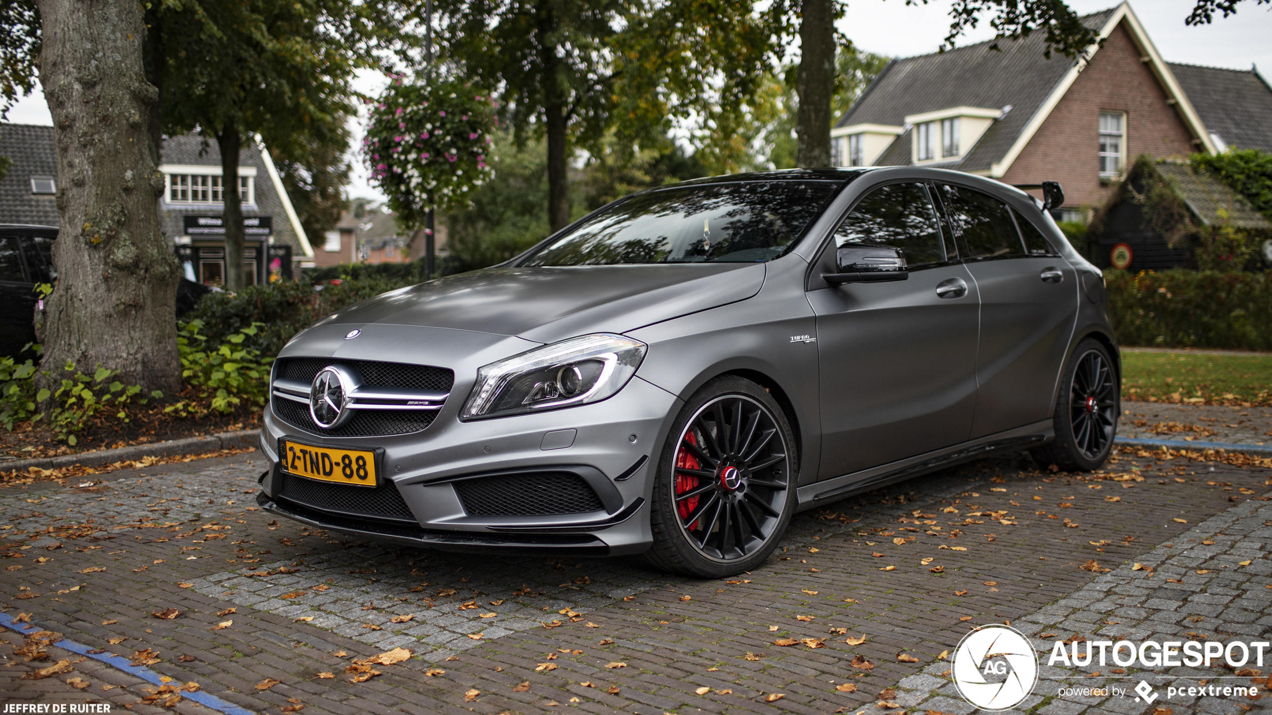 Mercedes-Benz A 45 AMG