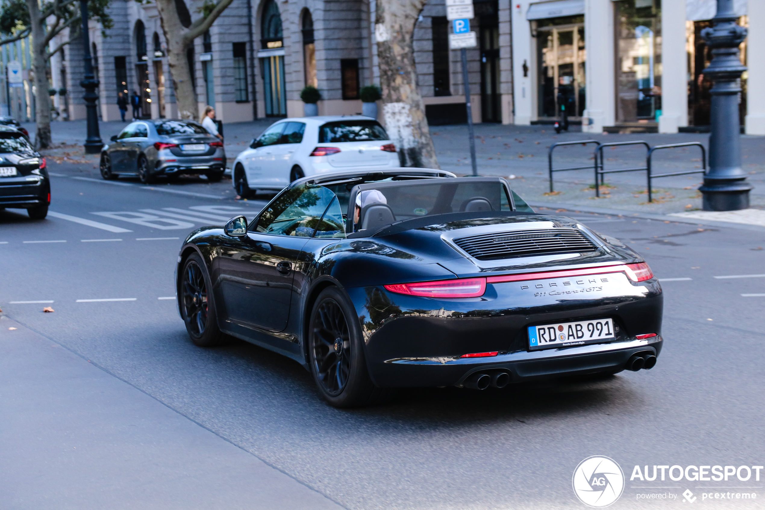 Porsche 991 Carrera 4 GTS Cabriolet MkI