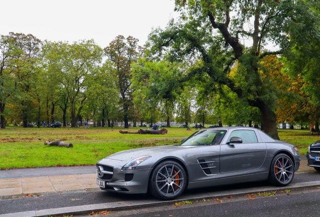 Mercedes-Benz SLS AMG