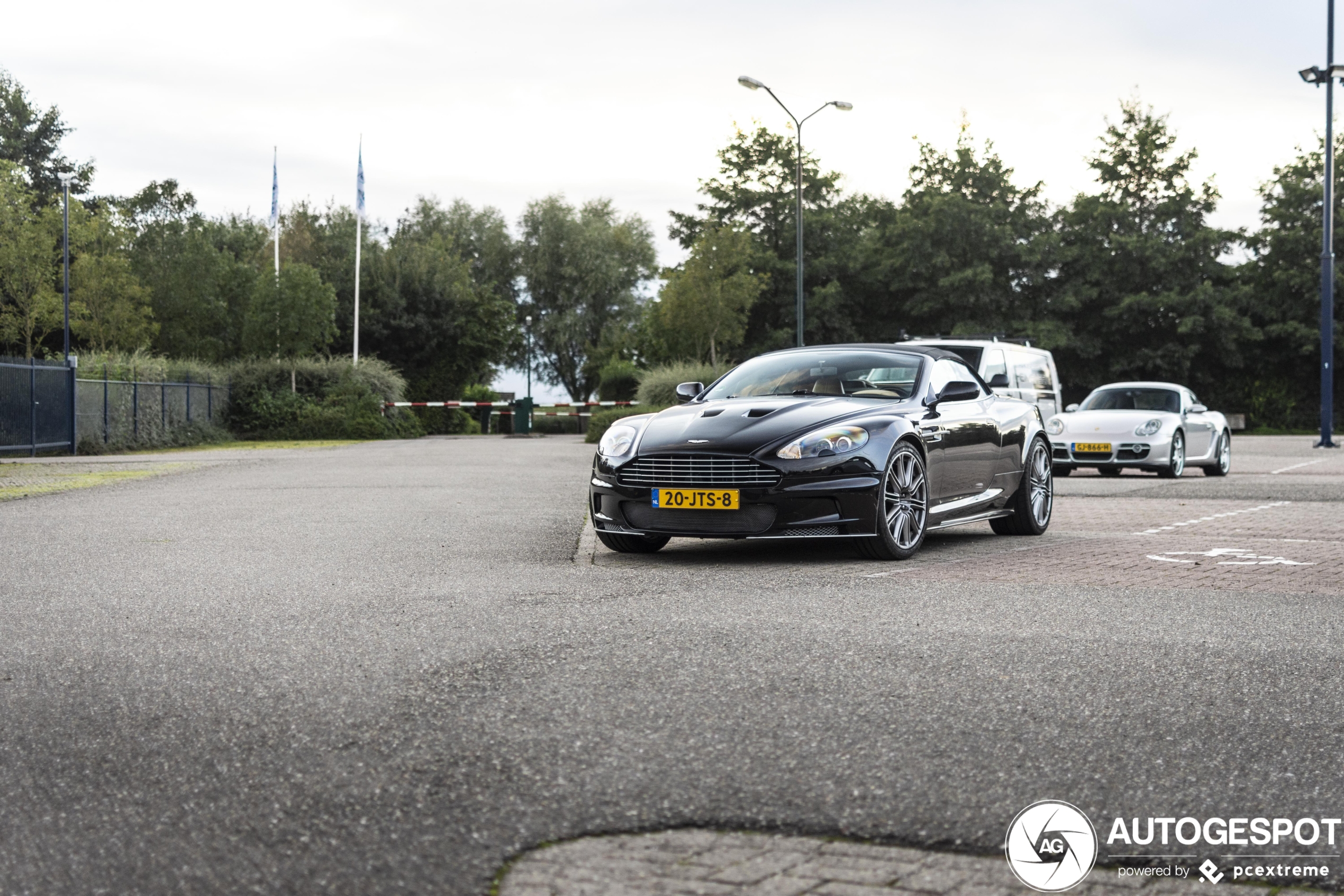 Aston Martin DB9 Volante