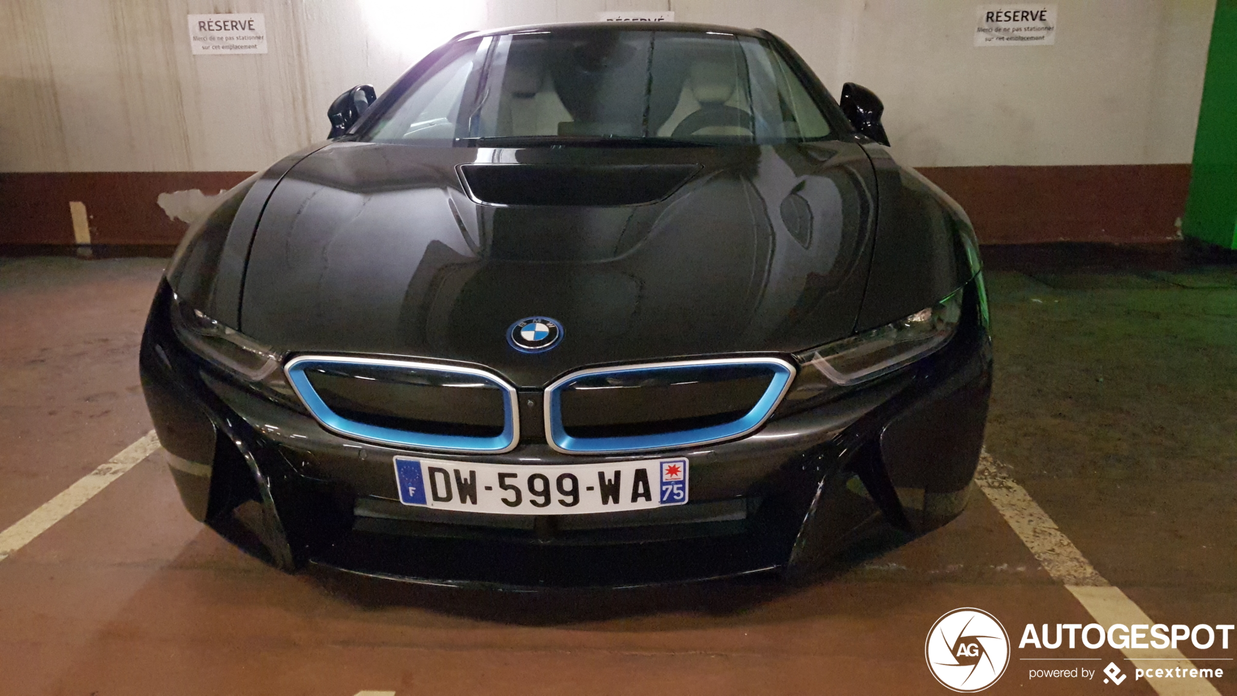 BMW i8