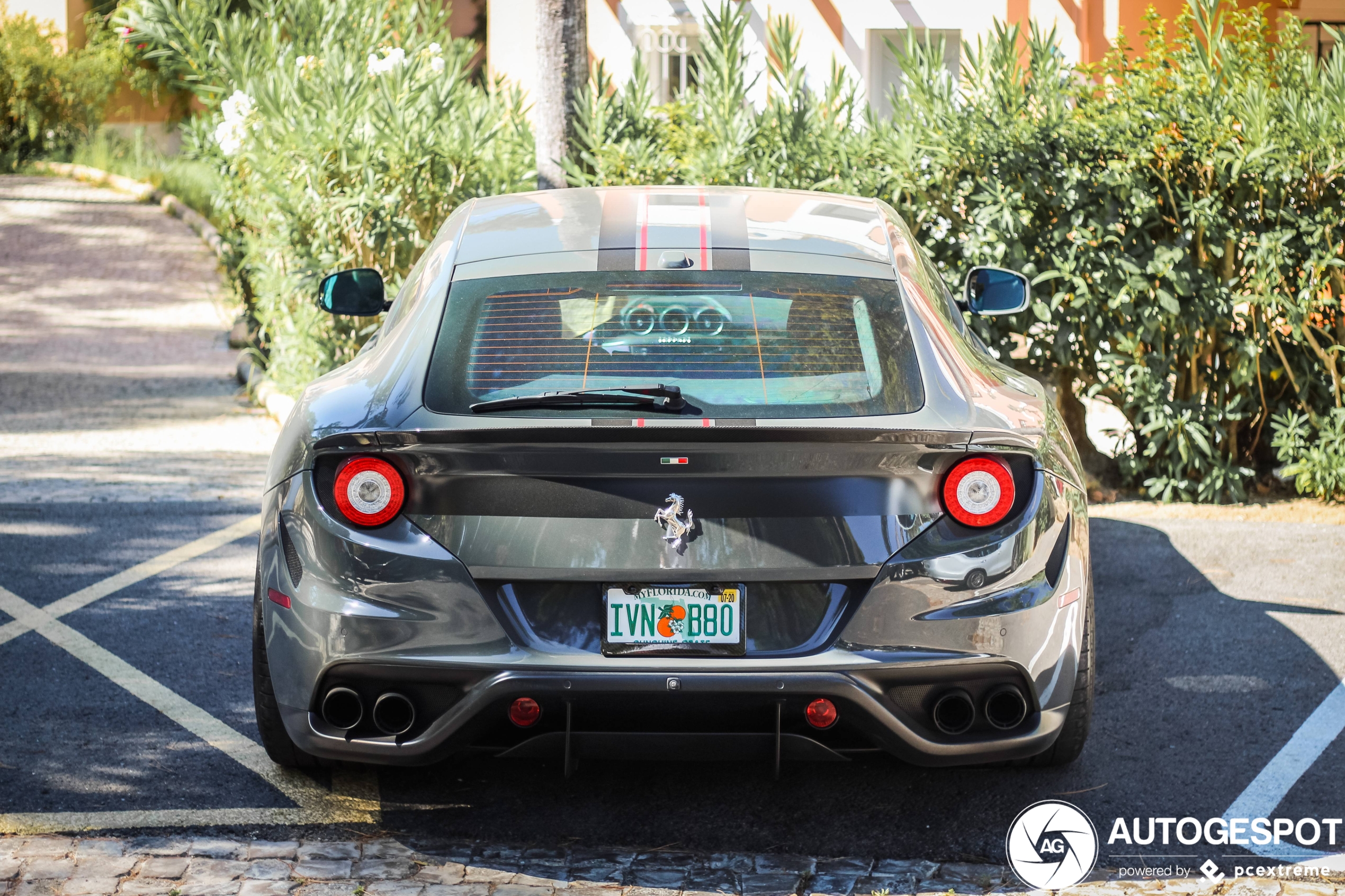 Ferrari FF