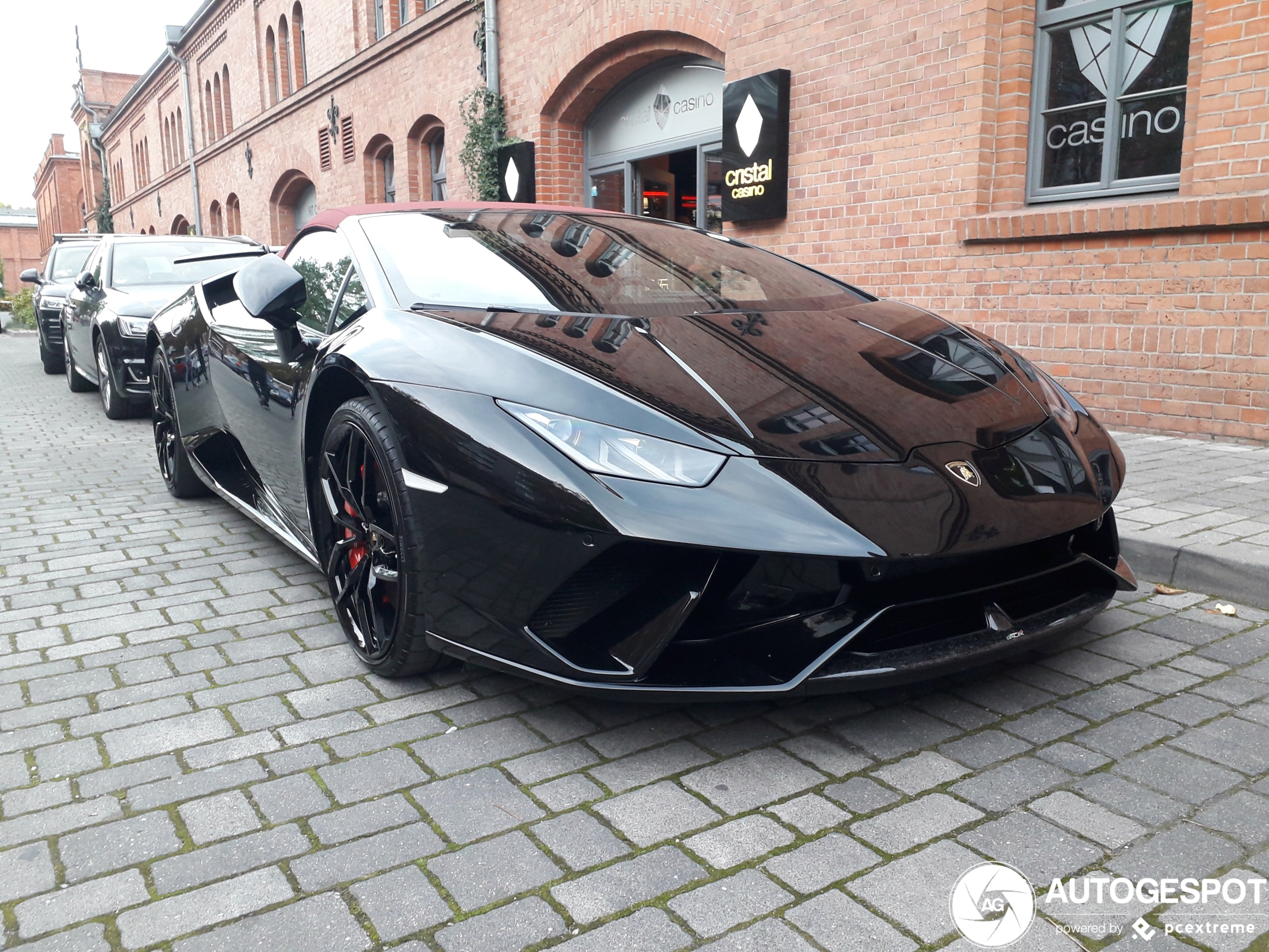 Lamborghini Huracán LP640-4 Performante Spyder