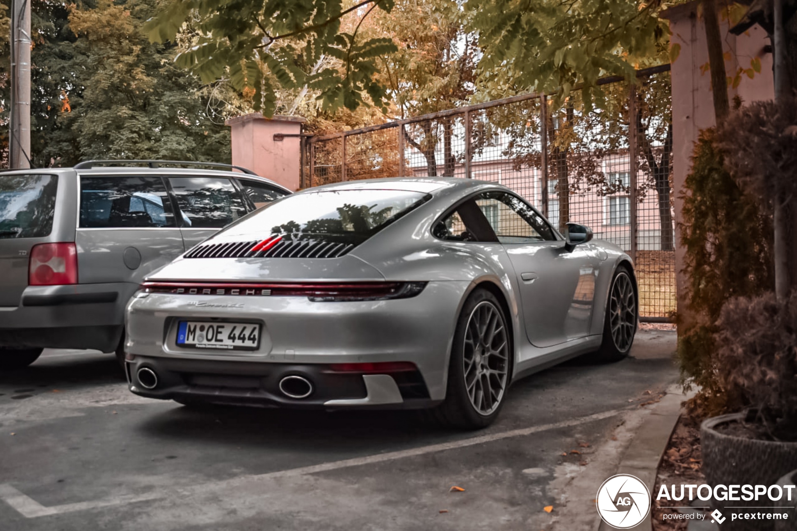 Porsche 992 Carrera 4S